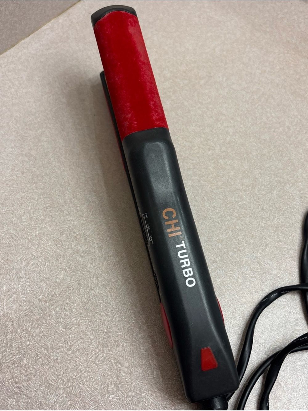 Chi Turbo Farouk Ceramic Flat Iron 1” Red Velvet GF1538D Used Tested Works